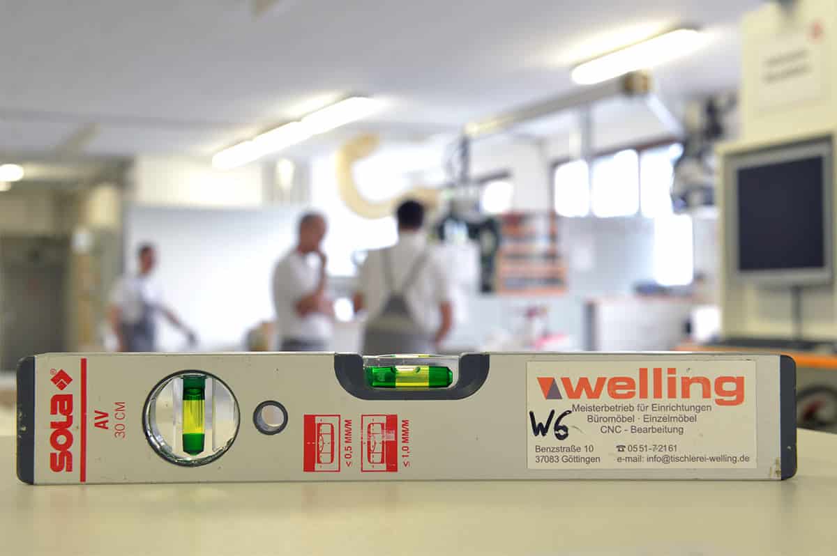 einbauschrank-goettingen-tischlerei-welling-werkstatt Blick in die Werkstatt der Möbeltischlerei Welling in Göttingen