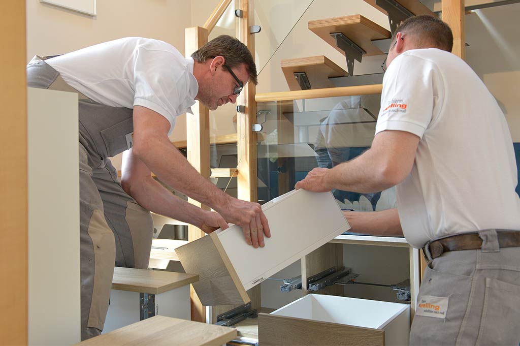 einbauschrank-goettingen-tischlerei-welling.einbauservice Auf- und Einbau der maßgefertigten Möbel der Tischlerei Welling
